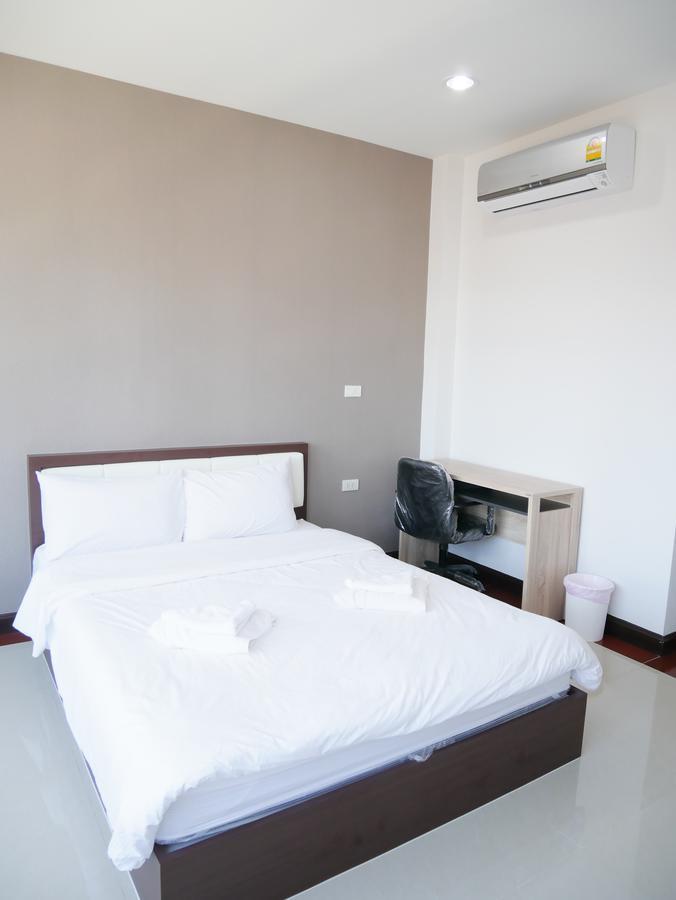 Room58 Bangkok Buitenkant foto